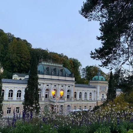 Dream For A With A Bedroom And Living Room! דירה *