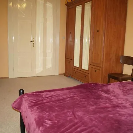 Dream For A With A Bedroom And Living Room! *