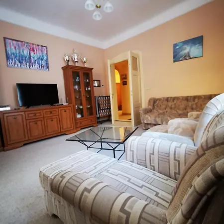 Dream For A With A Bedroom And Living Room!